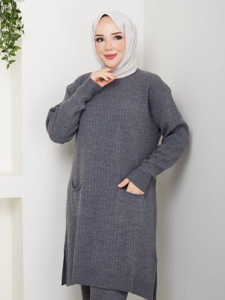 طقم صوف قصير